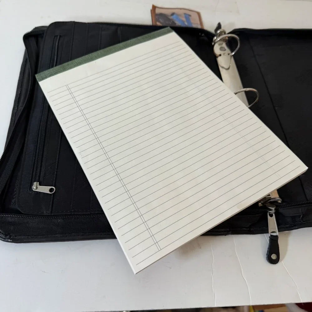 Canyon Outback Pebbled Leather Portfolio Zippered 3 Ring Binder Black GE Embosse